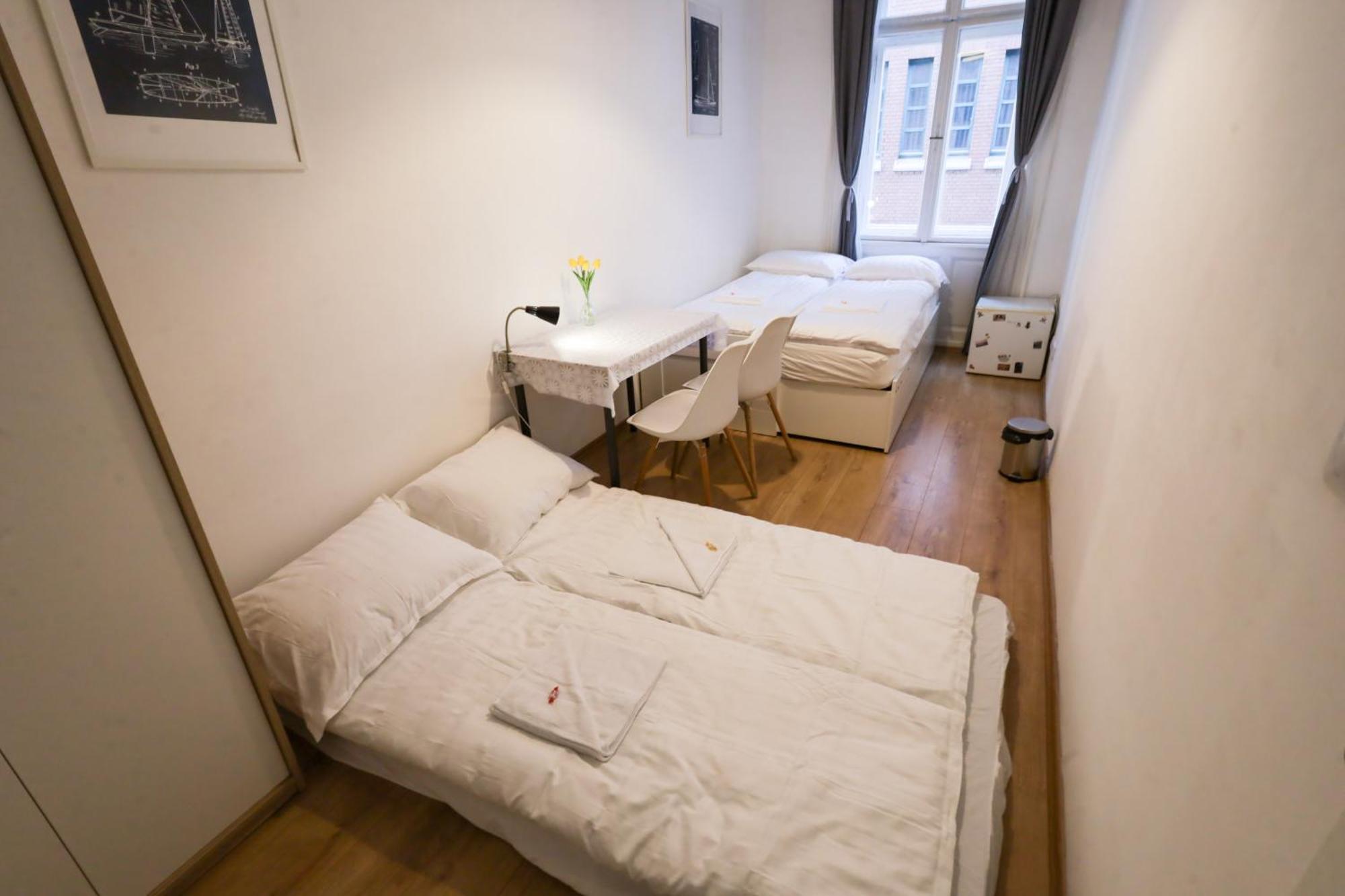 Pest-Port Apartment 4 Rooms For 16 Person Budapest Esterno foto